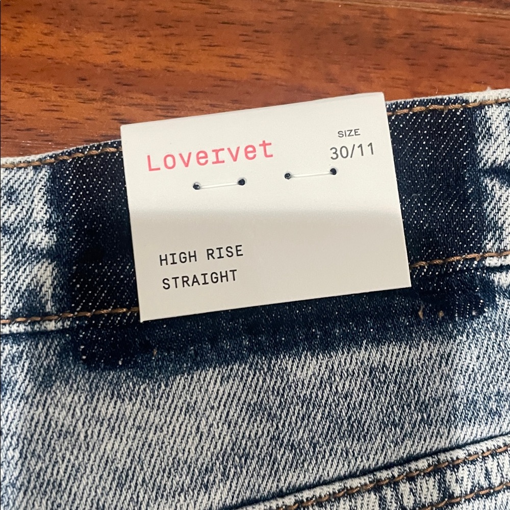 Vervet Women’s Distressed Light Wash High Rise Straight Jeans Size 30/11. NWT! - Picture 11 of 12